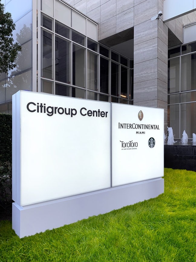 CitiGroup Center: Exterior Building ID Monument BIM