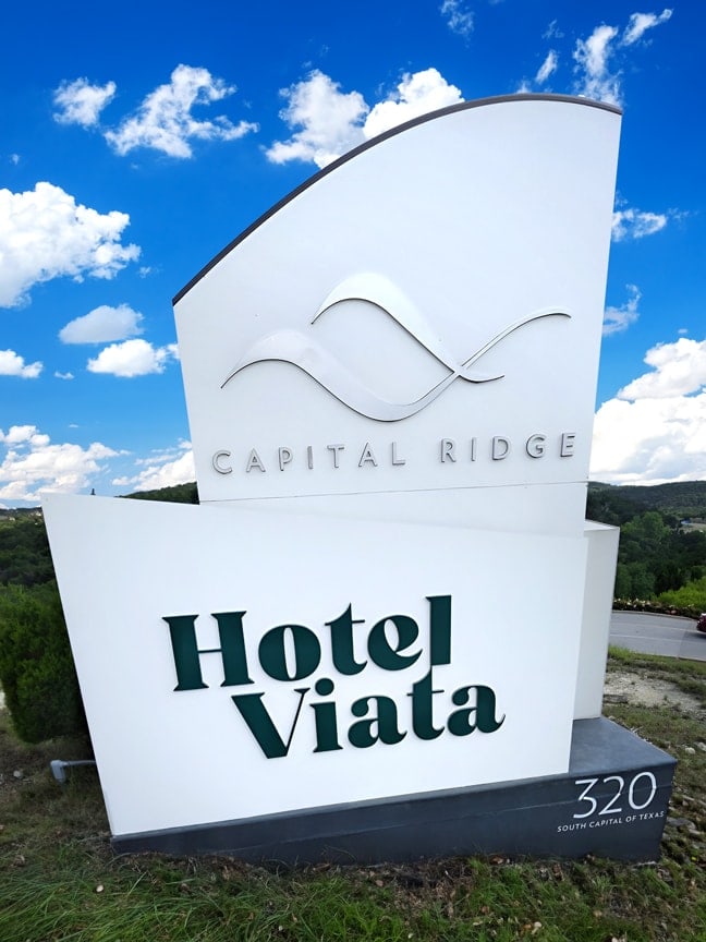 Hotel Viata_Exterior Campus Identification Monument CIM