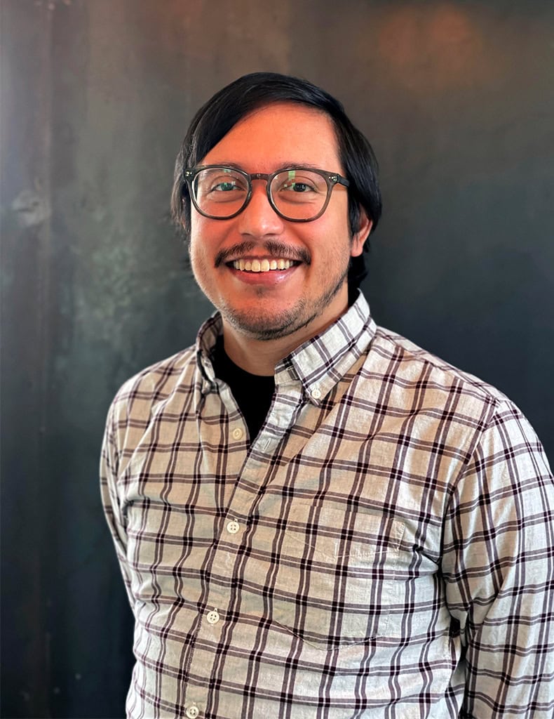 Portrait photo of Eric Castorena